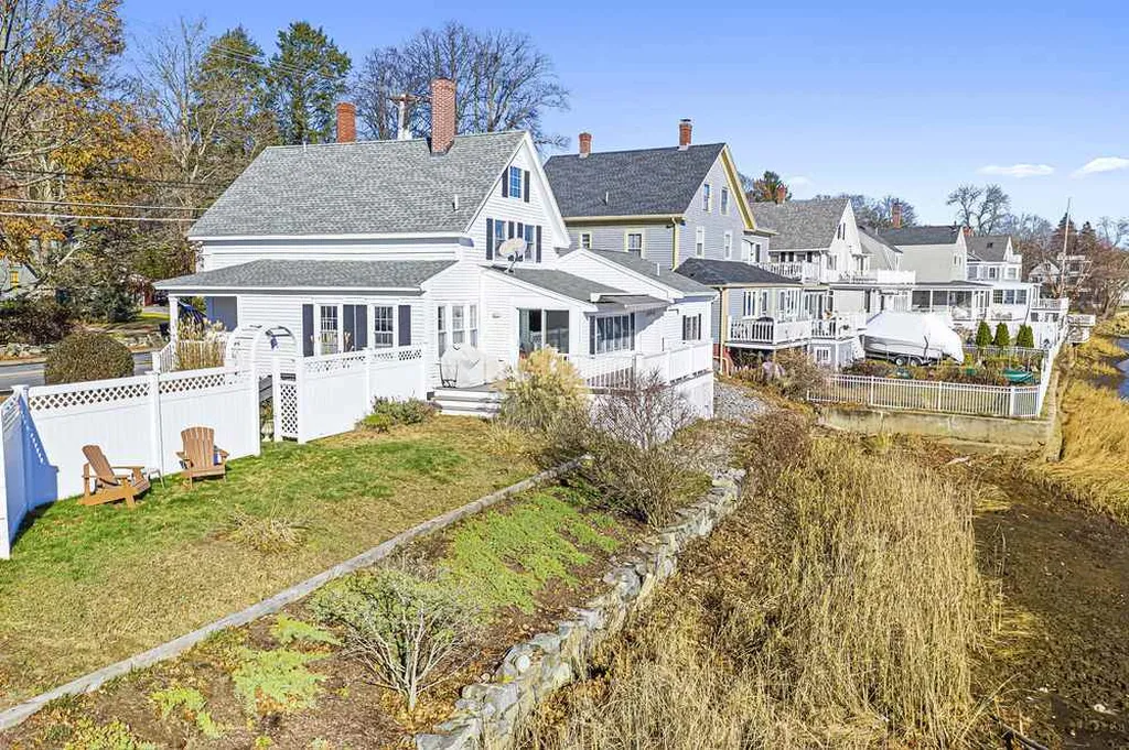 355 Main Street Amesbury MA 01913