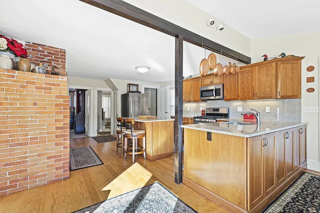 355 Main Street Amesbury MA 01913