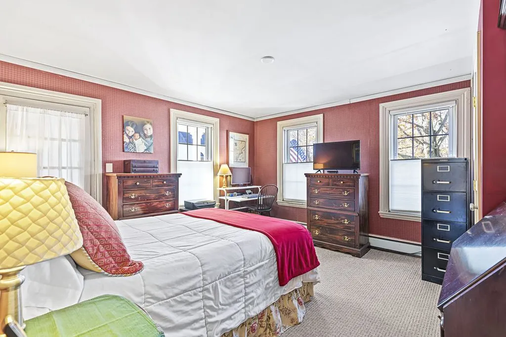 355 Main Street Amesbury MA 01913