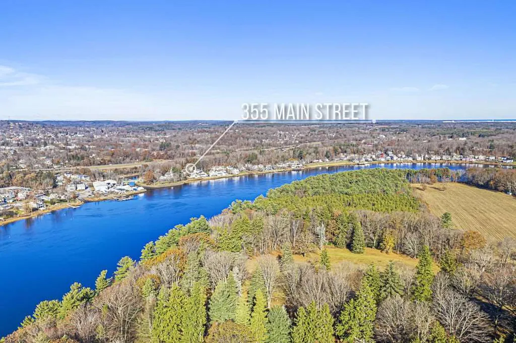 355 Main Street Amesbury MA 01913