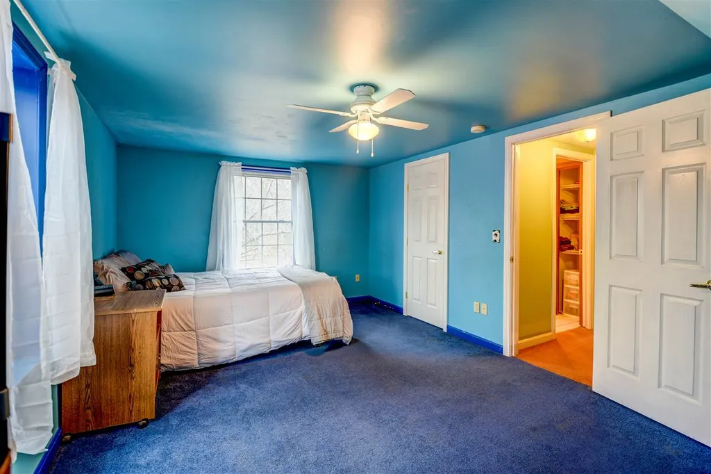 52 Old Dover Road Rochester NH 03867-3444