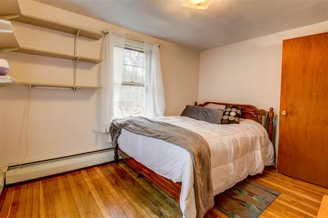 52 Old Dover Road Rochester NH 03867-3444