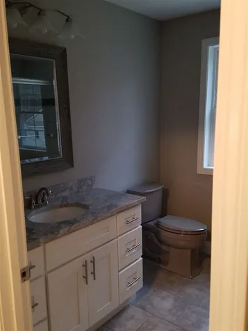 32 Dennison Avenue Salem NH 03079