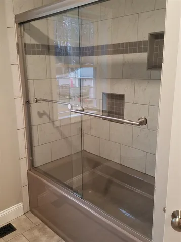 32 Dennison Avenue Salem NH 03079