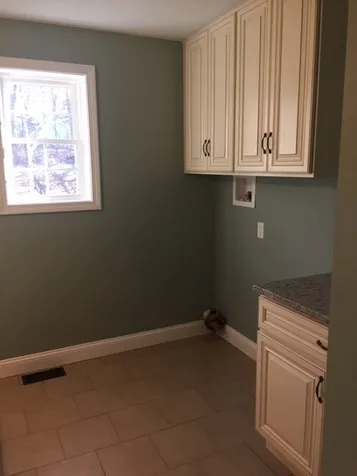 32 Dennison Avenue Salem NH 03079
