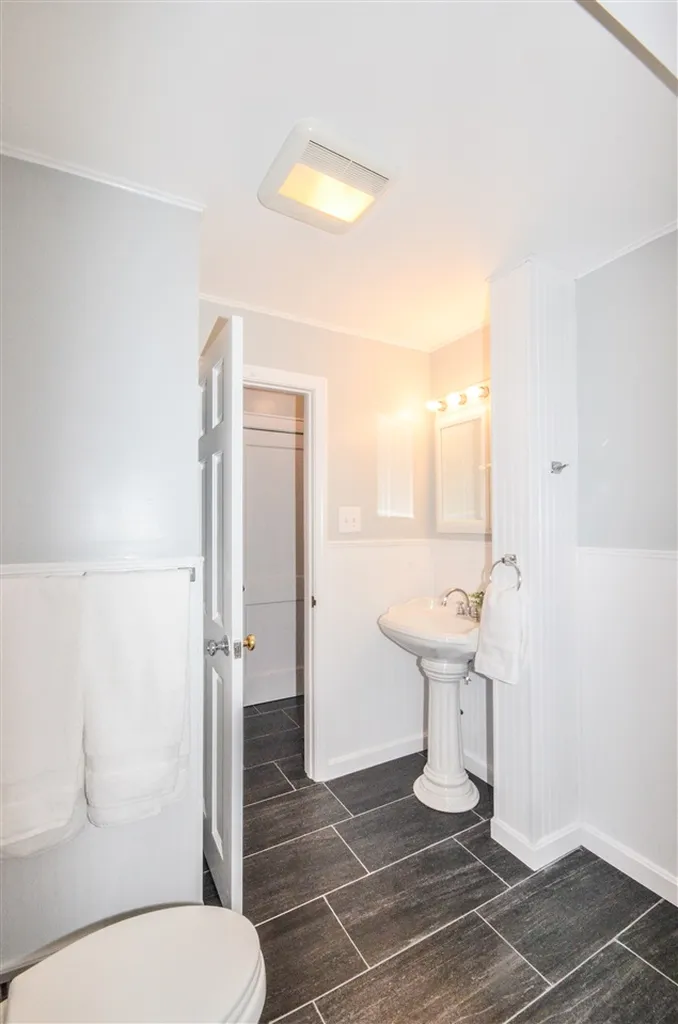 103 Elton Avenue Manchester NH 03109
