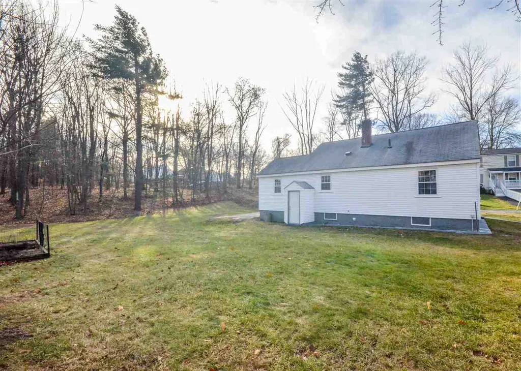 103 Elton Avenue Manchester NH 03109