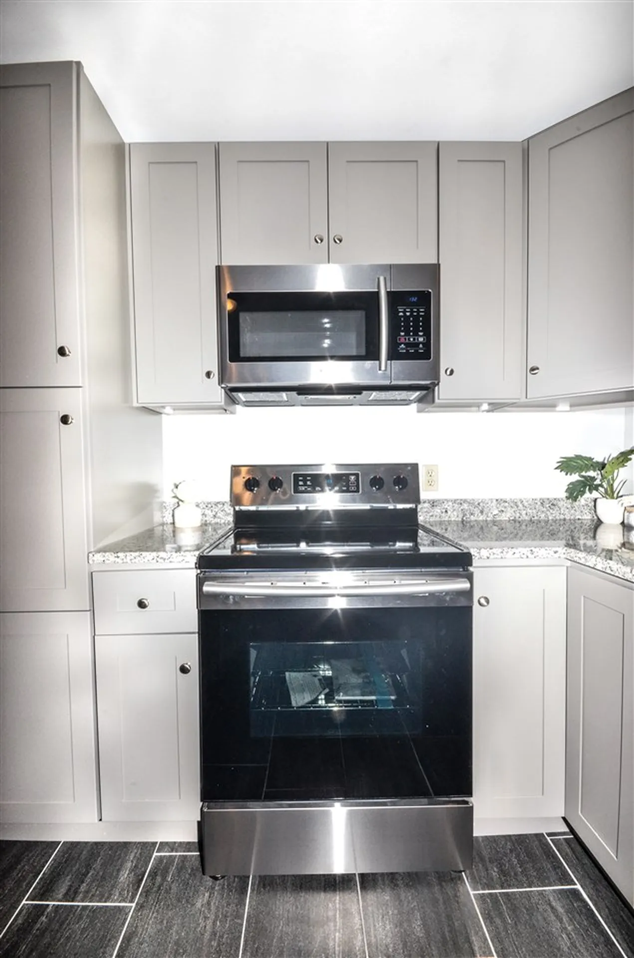 103 Elton Avenue Manchester NH 03109