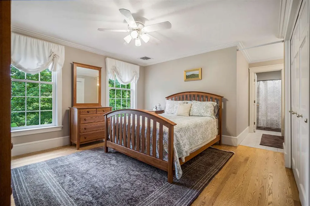 11 Baldwin Lane Hollis NH 03049