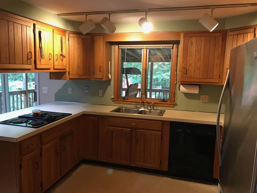 25 Birch Drive Dover NH 03820