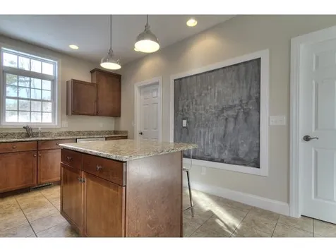 51 Grapevine Road Bedford NH 03110