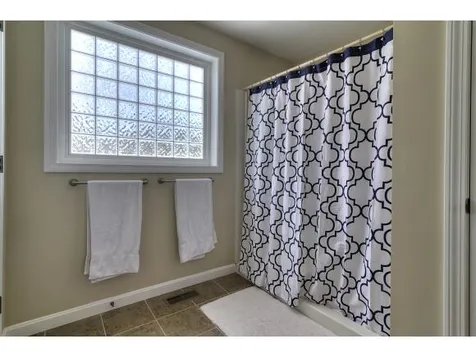 51 Grapevine Road Bedford NH 03110