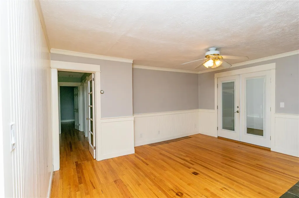 1676 Essex Road Williston VT 05495