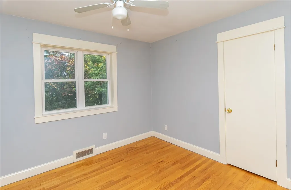 1676 Essex Road Williston VT 05495