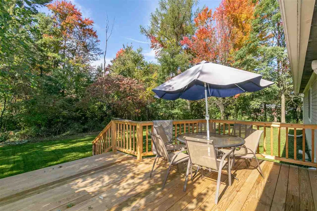 1676 Essex Road Williston VT 05495
