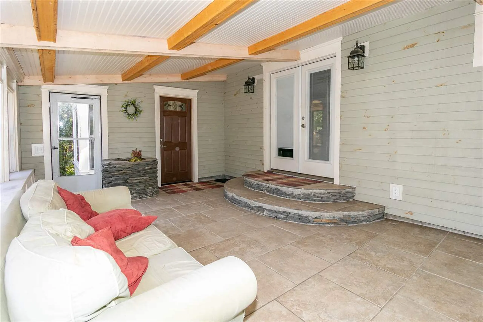 1676 Essex Road Williston VT 05495