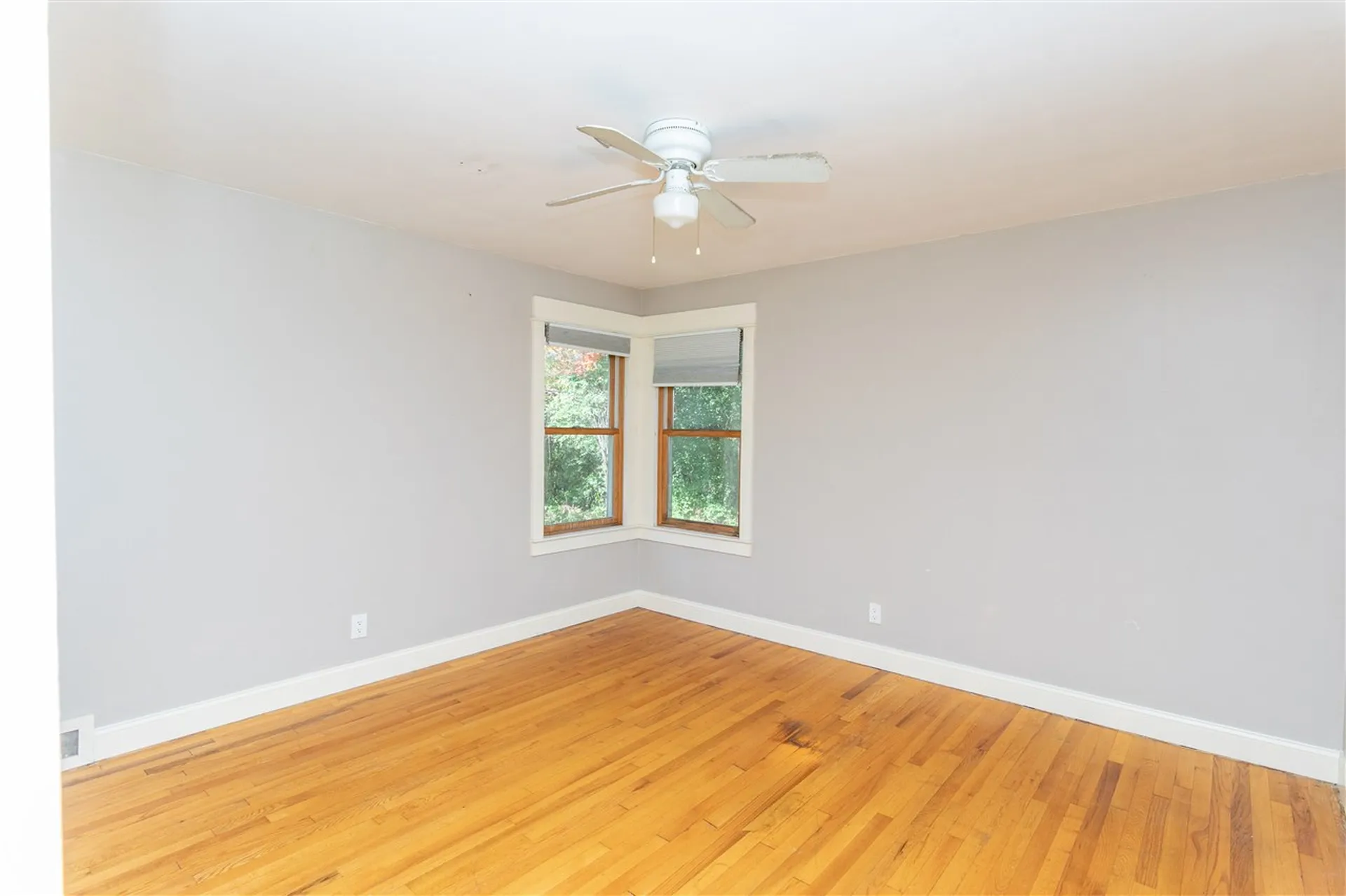 1676 Essex Road Williston VT 05495