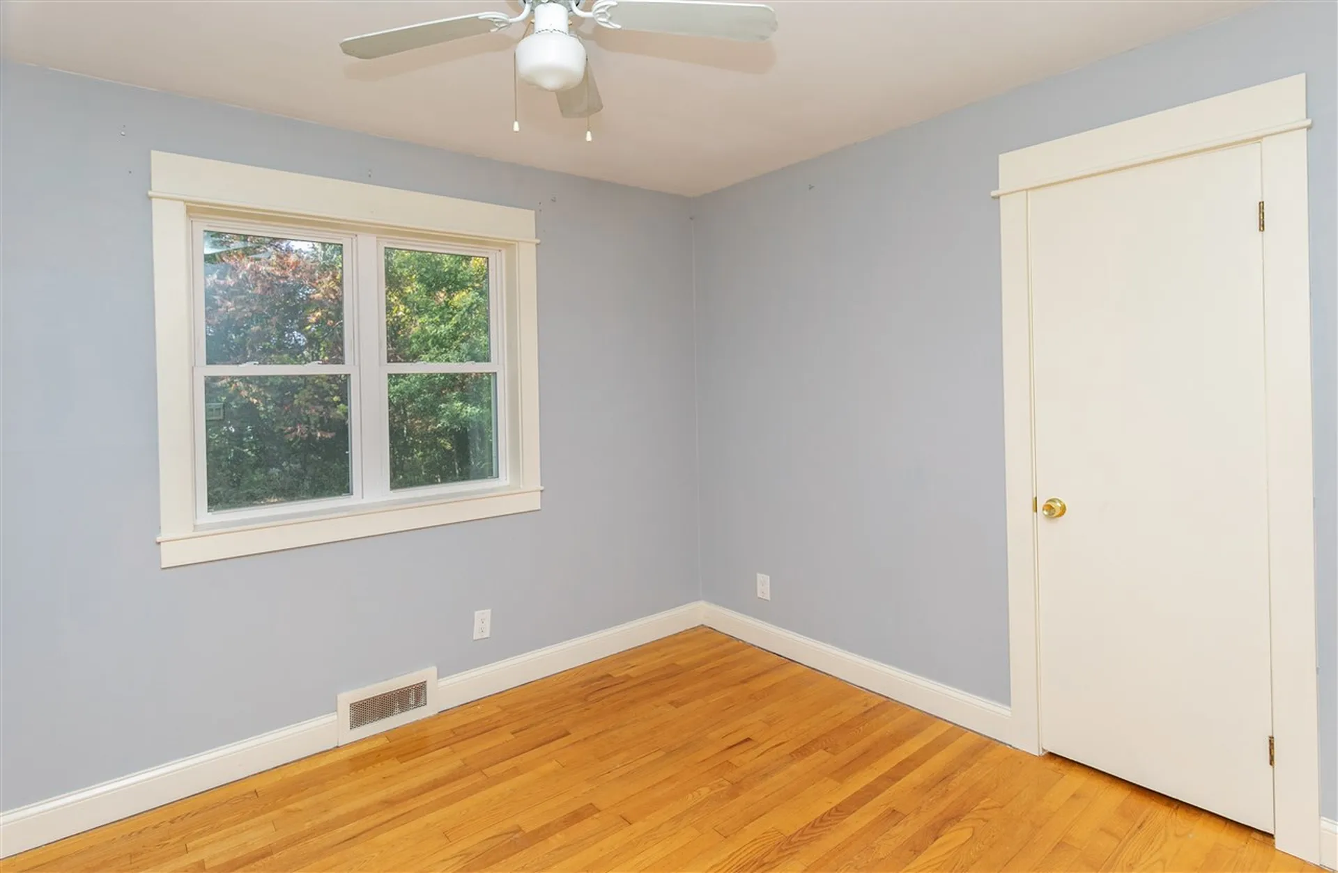 1676 Essex Road Williston VT 05495