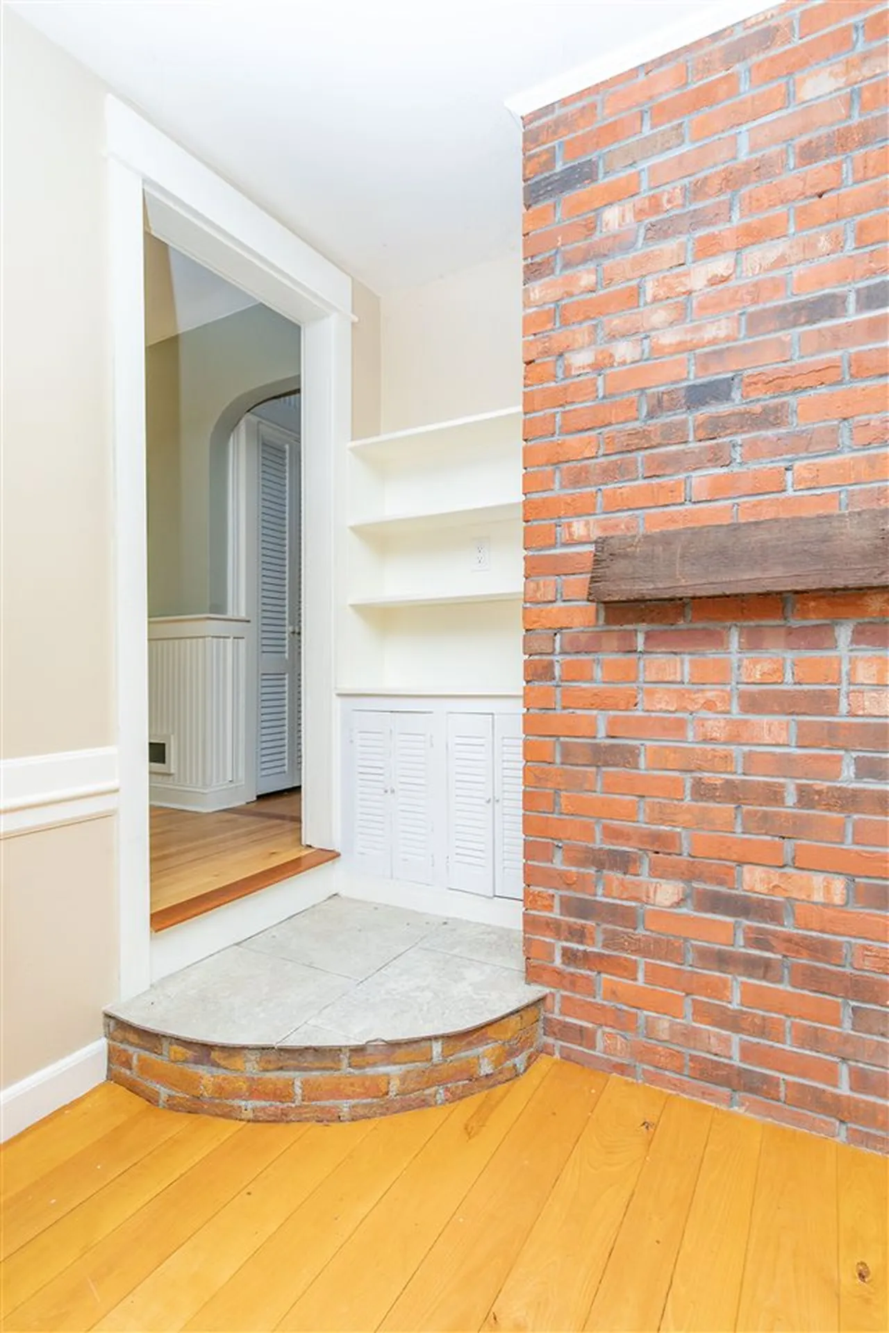 1676 Essex Road Williston VT 05495