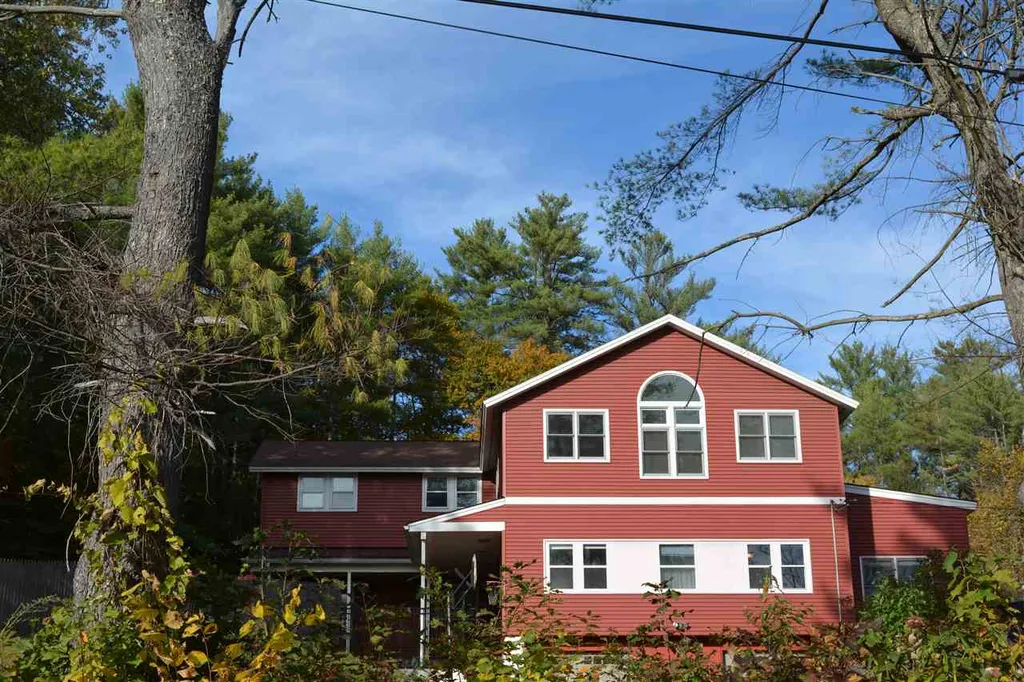 23 Farr Road Lebanon NH 03766