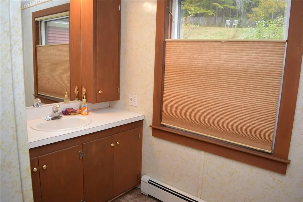 23 Farr Road Lebanon NH 03766