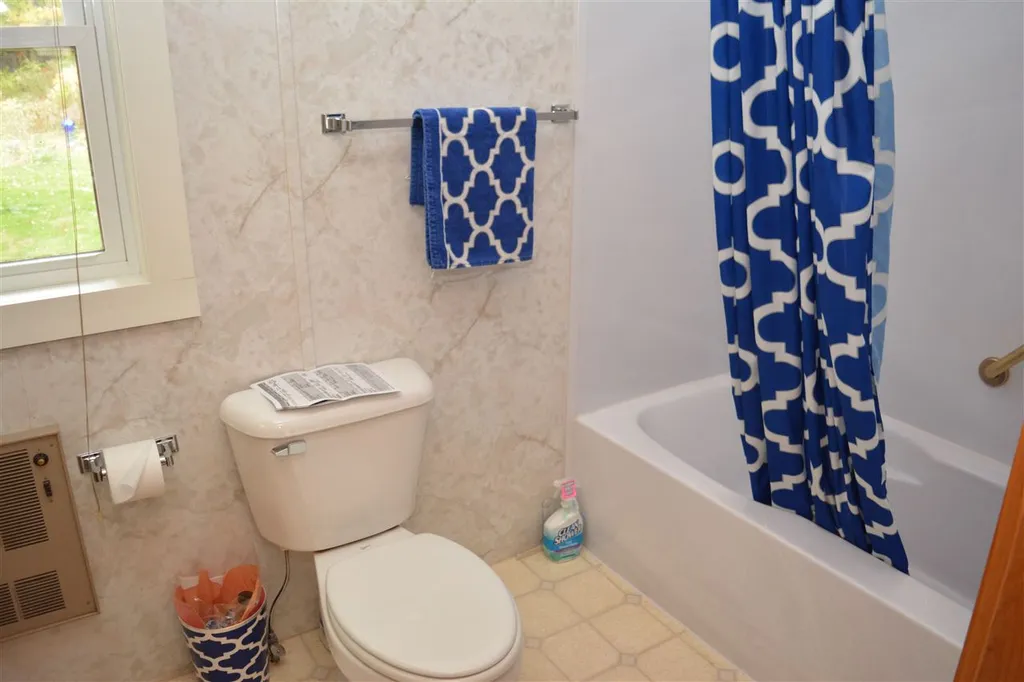 23 Farr Road Lebanon NH 03766
