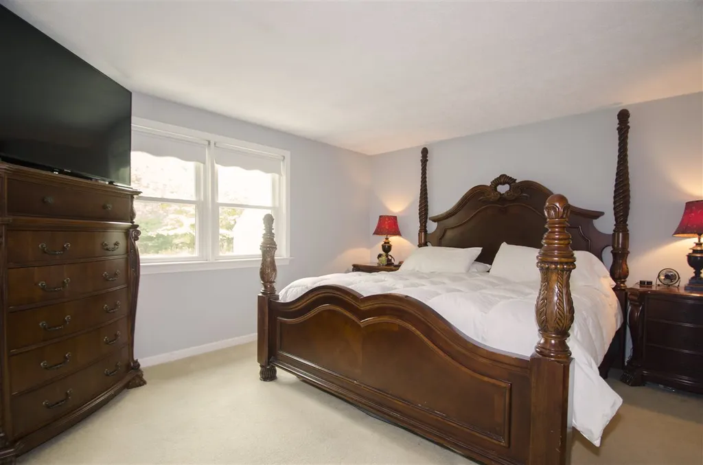 1555 Bodwell Road Manchester NH 03109