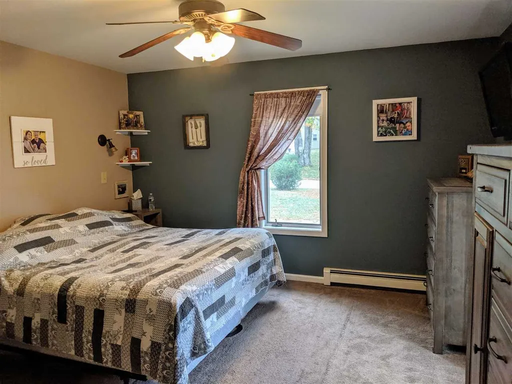 9 Stillwater Circle Rochester NH 03839