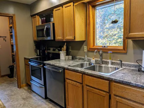 9 Stillwater Circle Rochester NH 03839