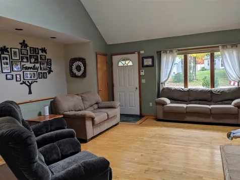 9 Stillwater Circle Rochester NH 03839