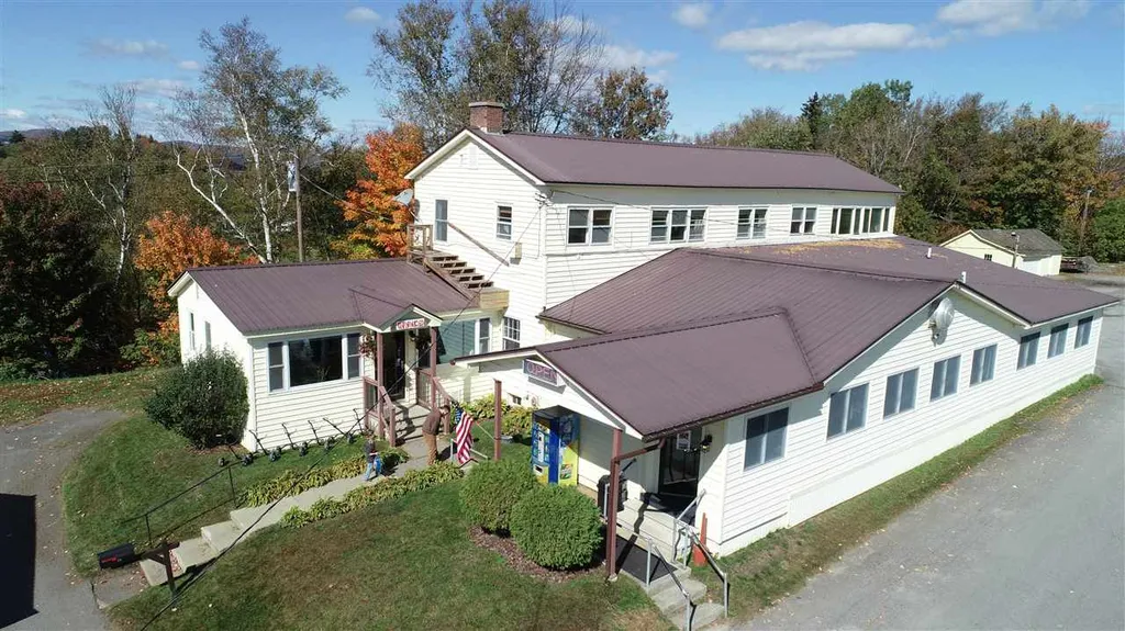 15 Abenaki Lane Colebrook NH 03576