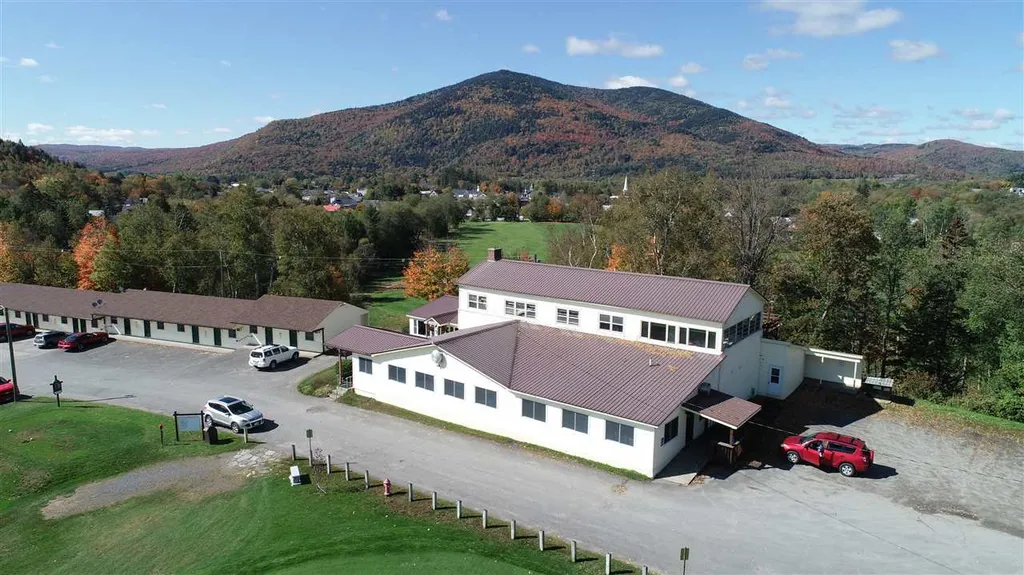 15 Abenaki Lane Colebrook NH 03576