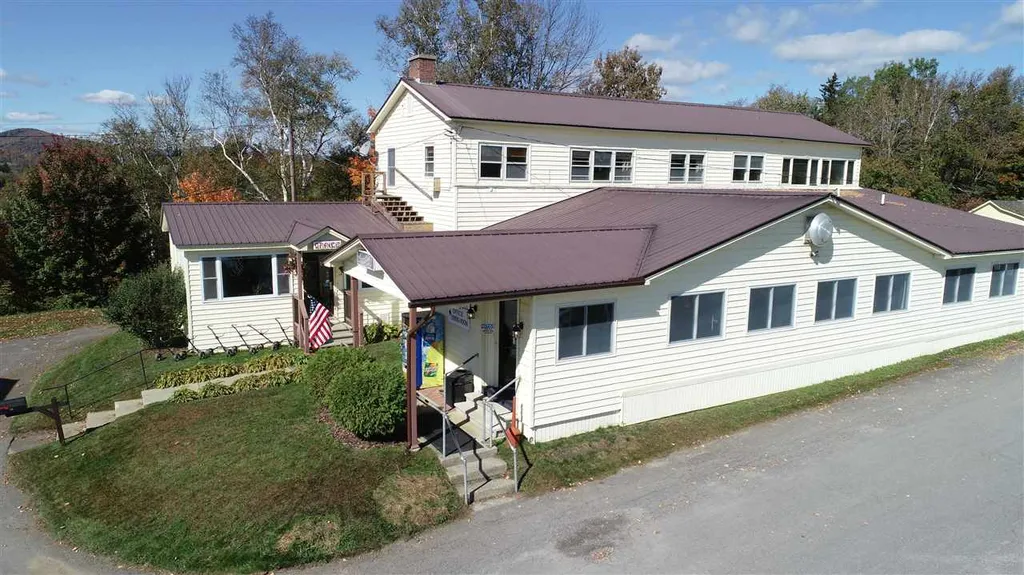 15 Abenaki Lane Colebrook NH 03576