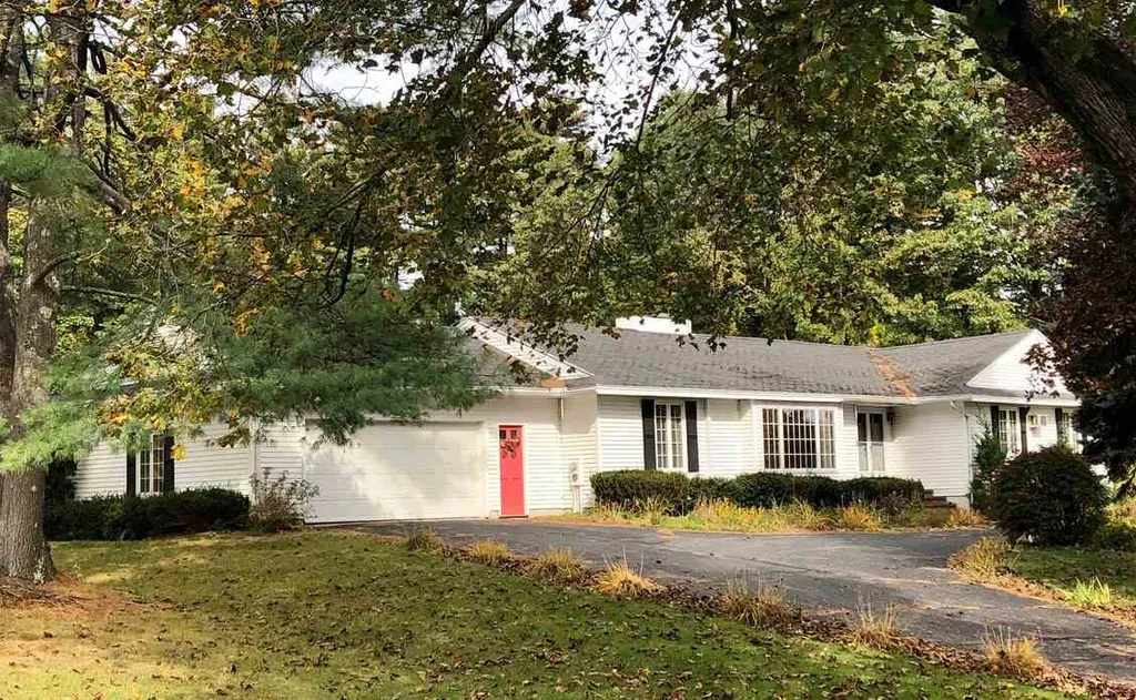 30 Summit Avenue Laconia NH 03246