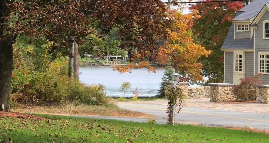 30 Summit Avenue Laconia NH 03246
