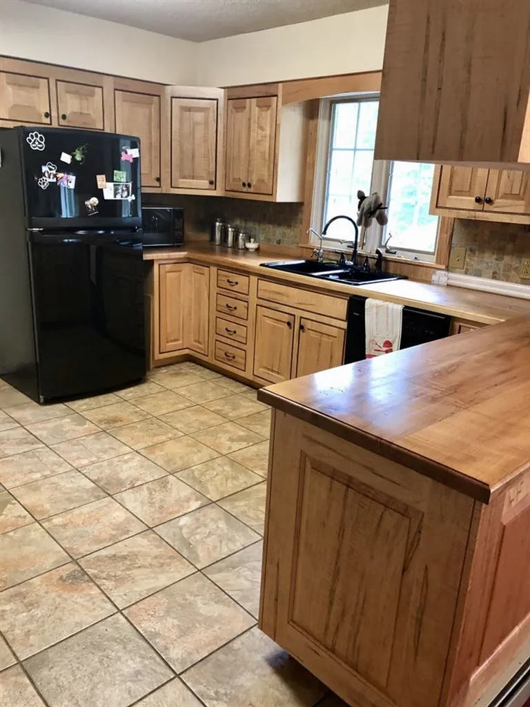 30 Summit Avenue Laconia NH 03246