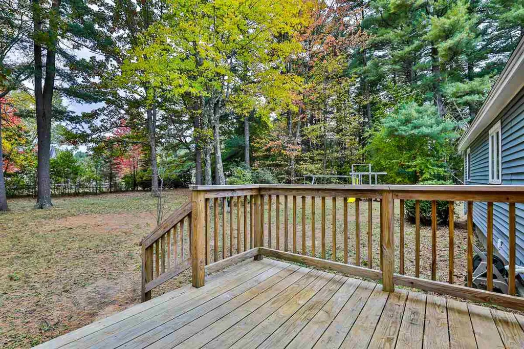 88 Baboosic Lake Road Merrimack NH 03054