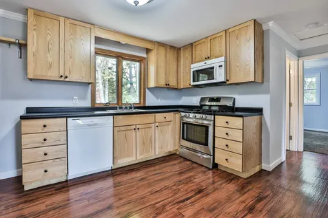 88 Baboosic Lake Road Merrimack NH 03054