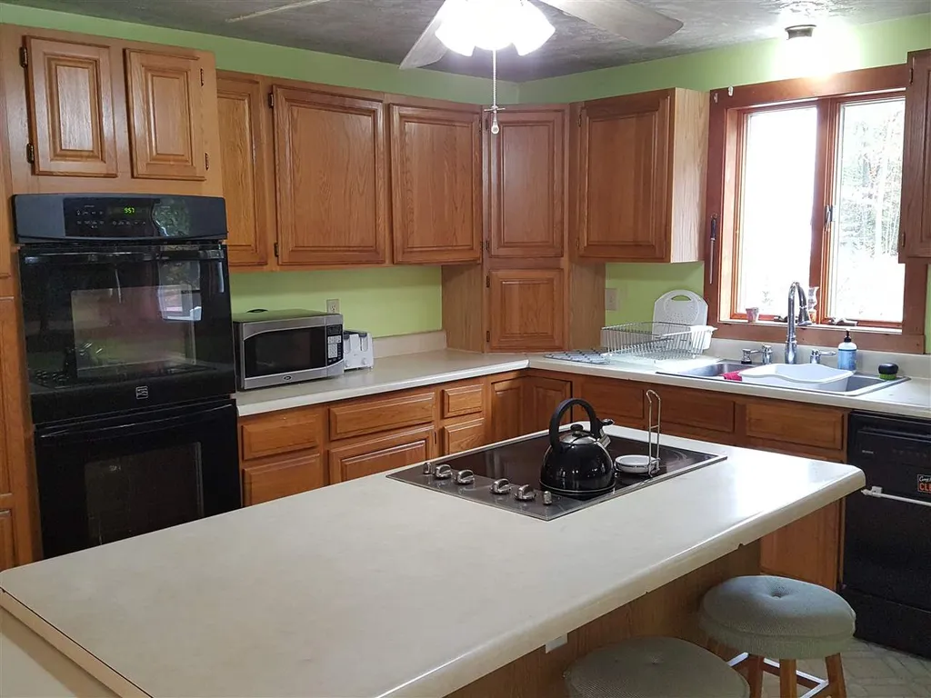 22 Windy Hill Road New Ipswich NH 03071