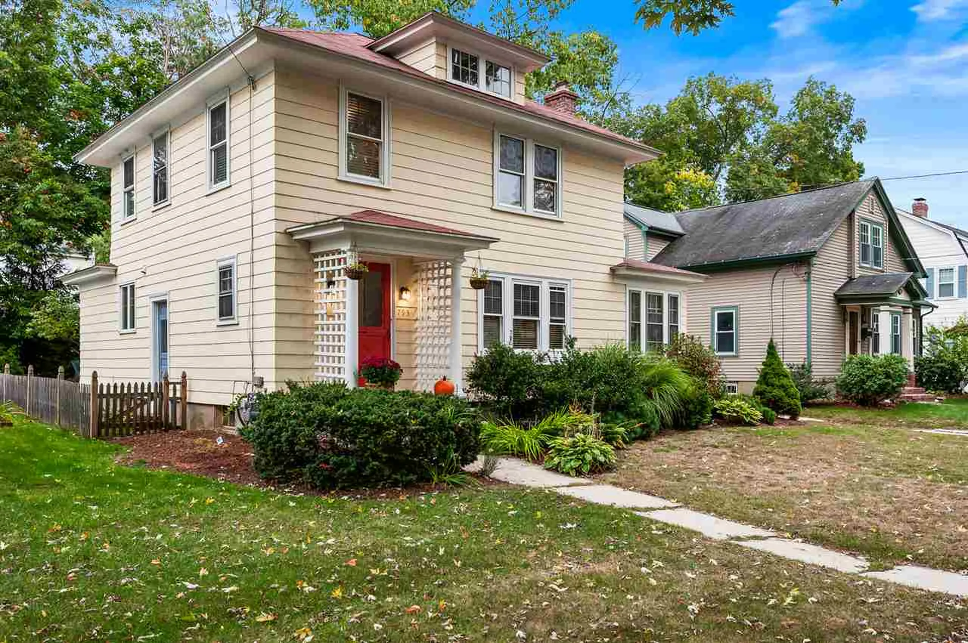 793 Maple Street Manchester NH 03104