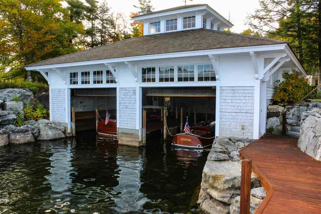1 Diamond Cove Way Wolfeboro NH 03894