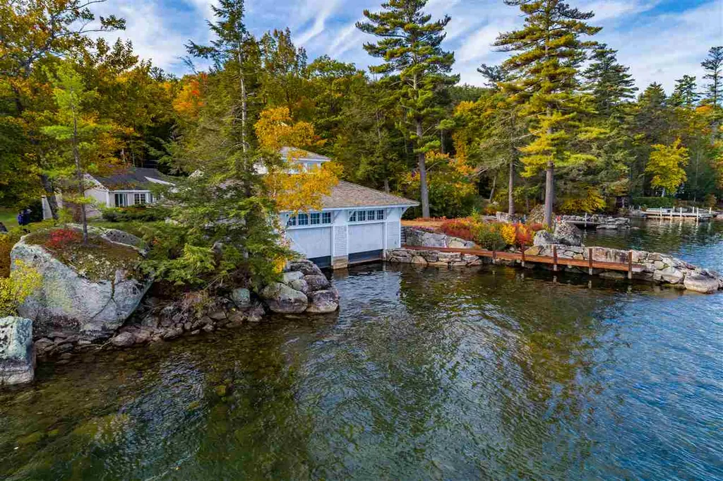 1 Diamond Cove Way Wolfeboro NH 03894