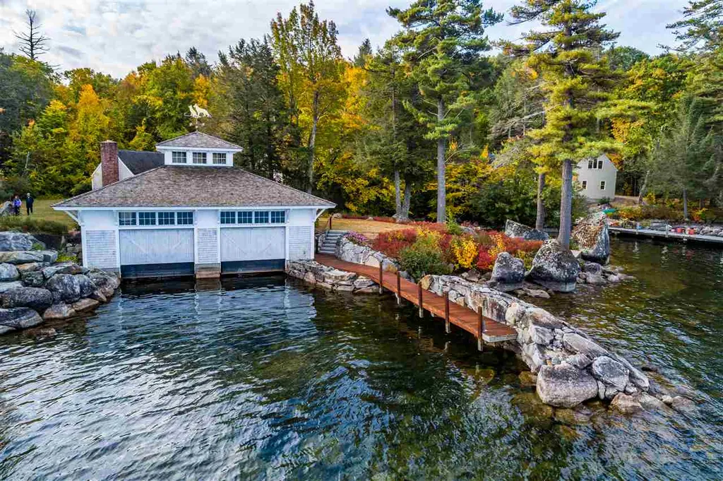 1 Diamond Cove Way Wolfeboro NH 03894