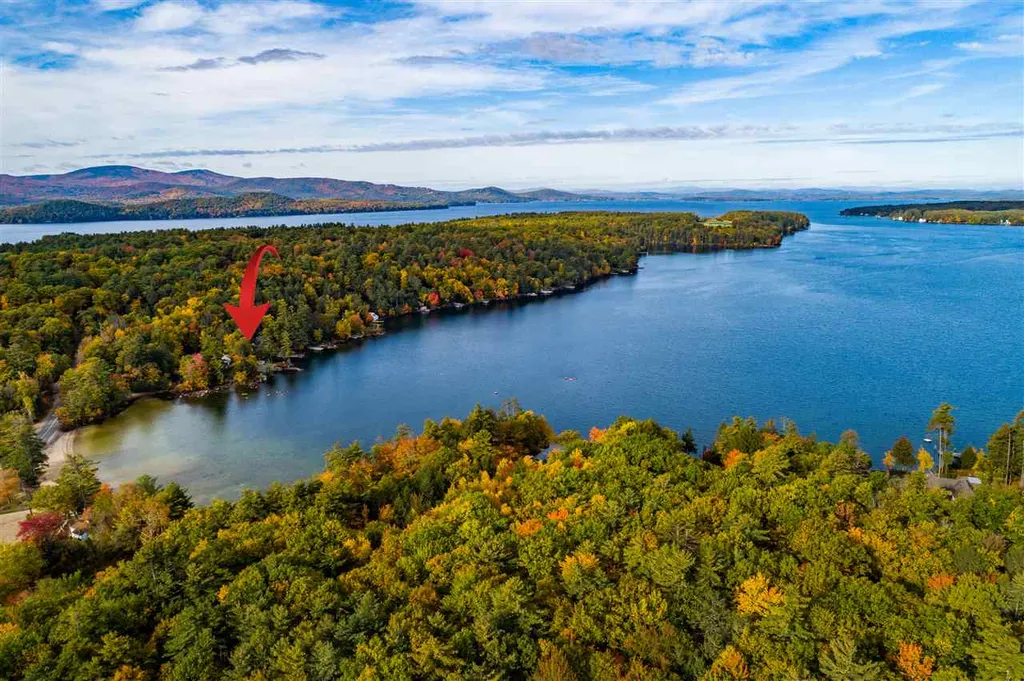 1 Diamond Cove Way Wolfeboro NH 03894