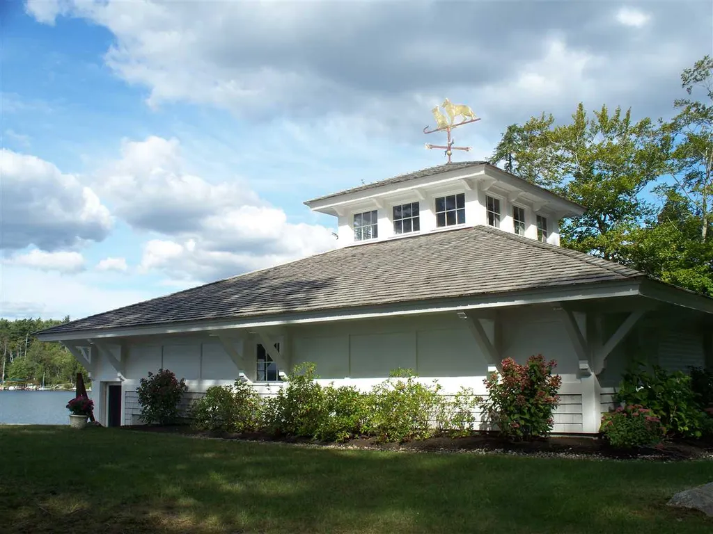 1 Diamond Cove Way Wolfeboro NH 03894