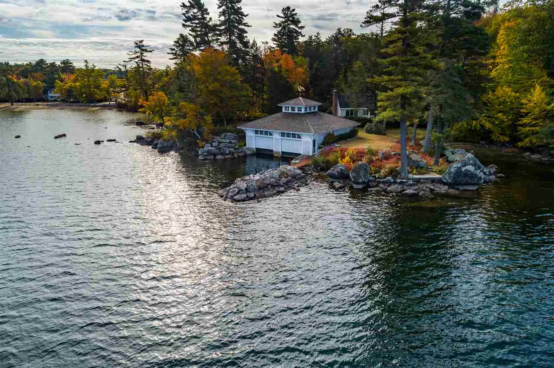 1 Diamond Cove Way Wolfeboro NH 03894