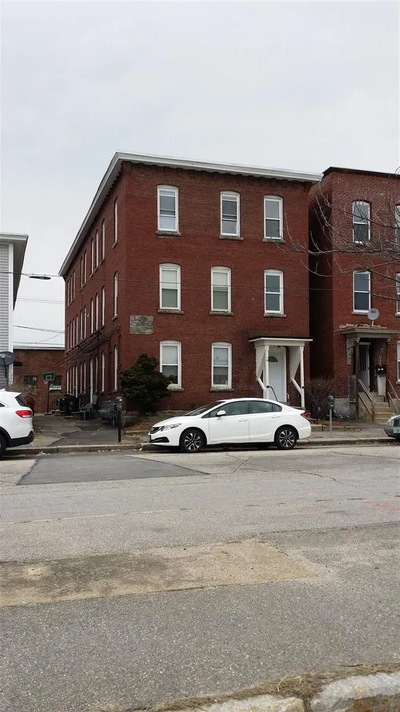 66 Orange Street Manchester NH 03104