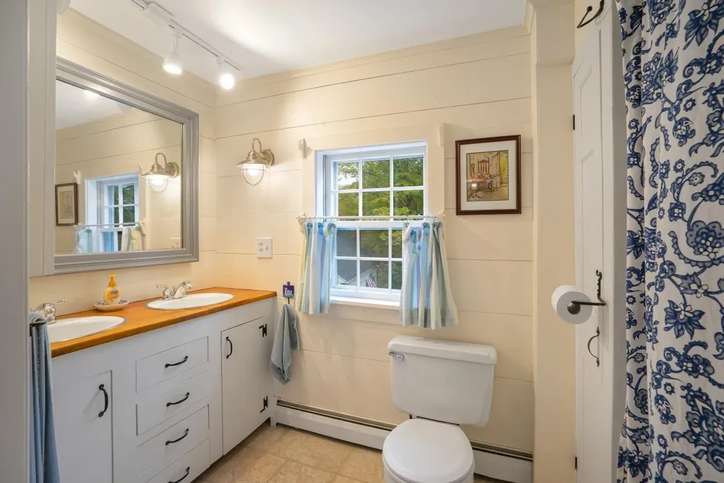 11 Hensmith Road Salisbury NH 03268