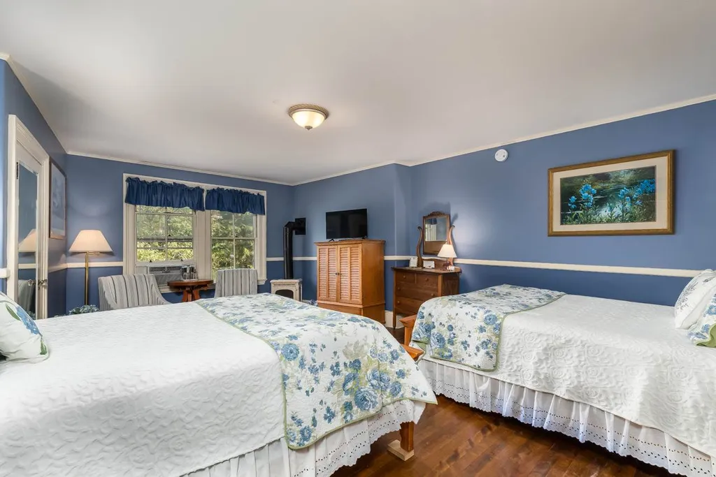 12 Thorn Hill Road Jackson NH 03846
