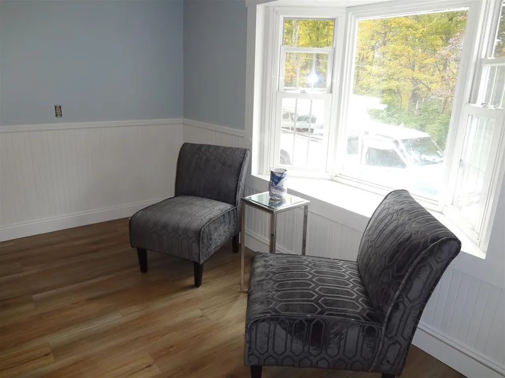 107 Oak Hill Road Barrington NH 03825